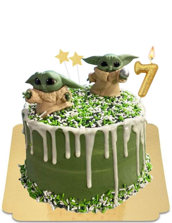  Green baby yoda drip cake con meringhe vegane, senza glutine - 11